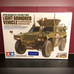 Tamiya 35275 Japan Ground Selfe Defence Force Light Armored Vehicle 1/35